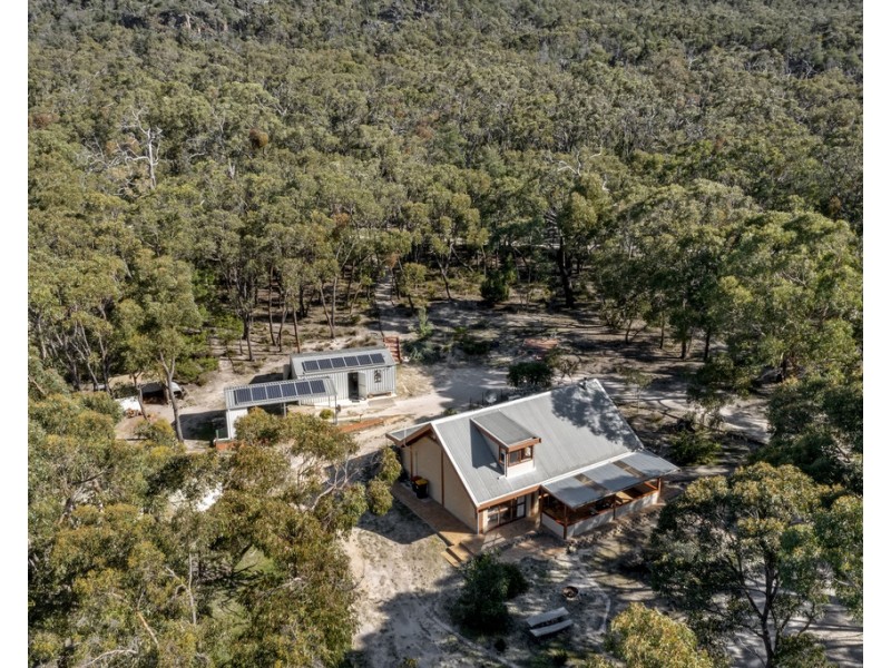11 Thryptomene Court, Halls Gap VIC 3381