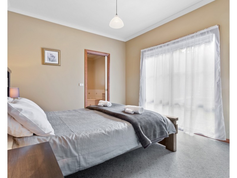 92 Scott Road, Halls Gap VIC 3381