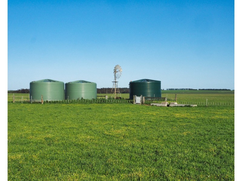 6640 Mortlake-Ararat Road, Rossbridge VIC 3377