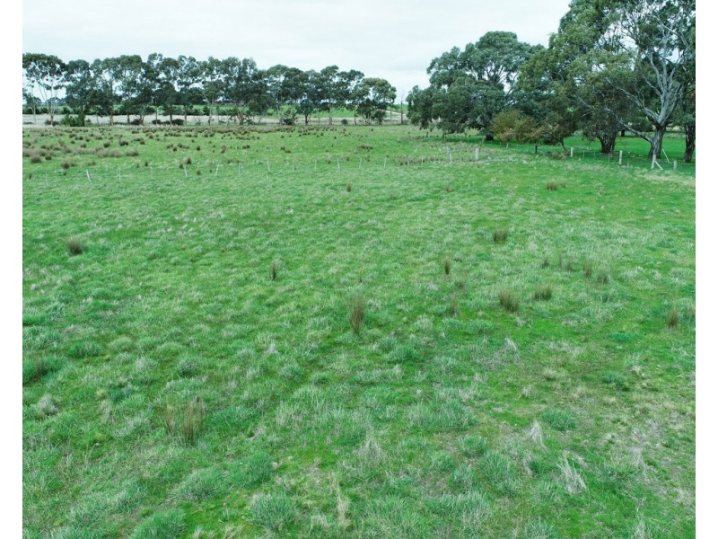 CA 16 Mortlake – Ararat Road, Rossbridge VIC 3377