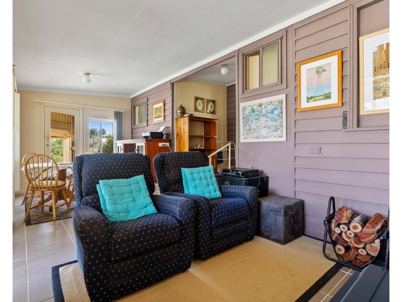 47-49 McLennan Street, Glenthompson VIC 3293