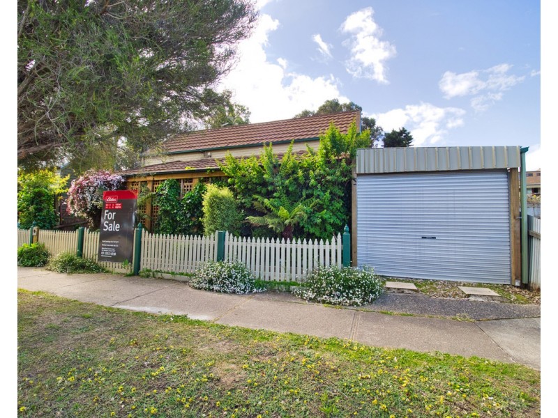 15 Banksia Street, Ararat VIC 3377