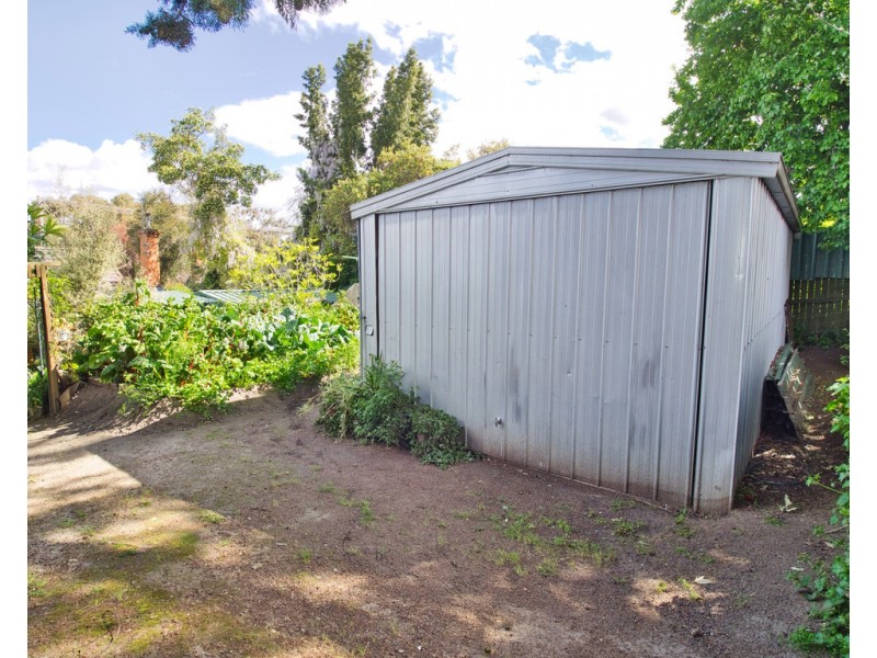 15 Banksia Street, Ararat VIC 3377