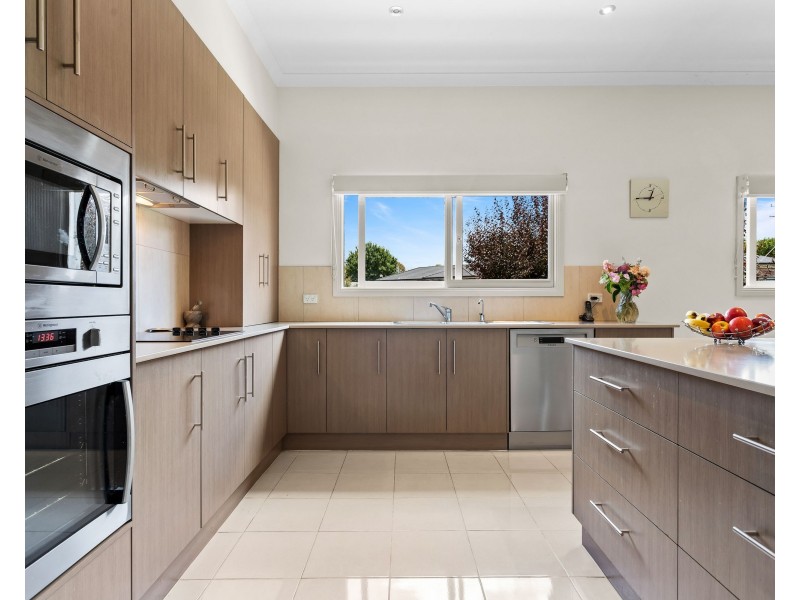 2 George Road, Ararat VIC 3377