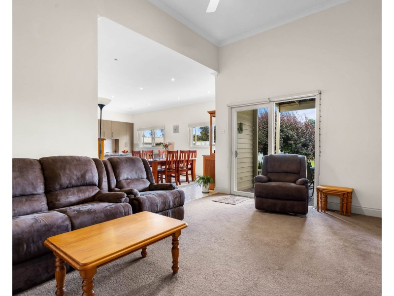 2 George Road, Ararat VIC 3377