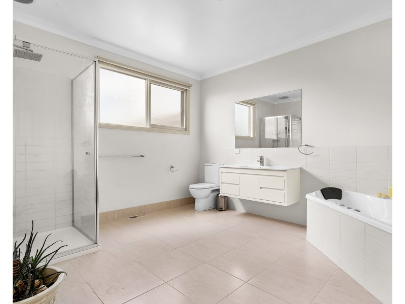 2 George Road, Ararat VIC 3377