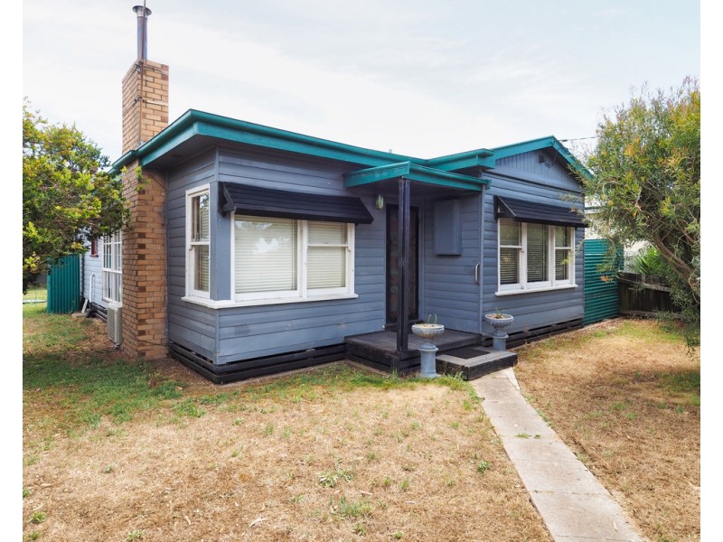 2074 Glenelg Highway, Lake Bolac VIC 3351