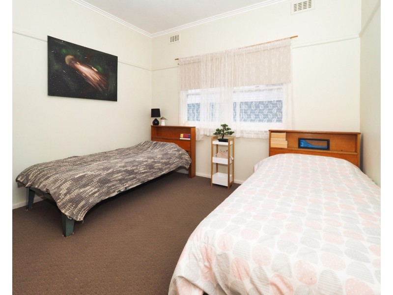 2074 Glenelg Highway, Lake Bolac VIC 3351