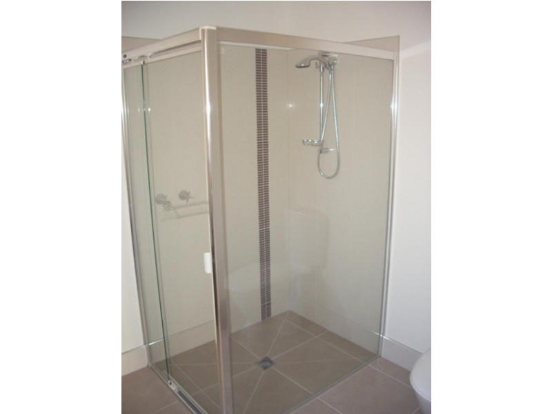 - Lowe Street, Ararat VIC 3377