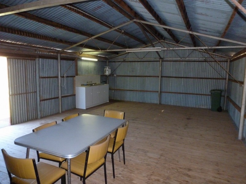 - Iron Pot Creek Road, Warrak VIC 3377