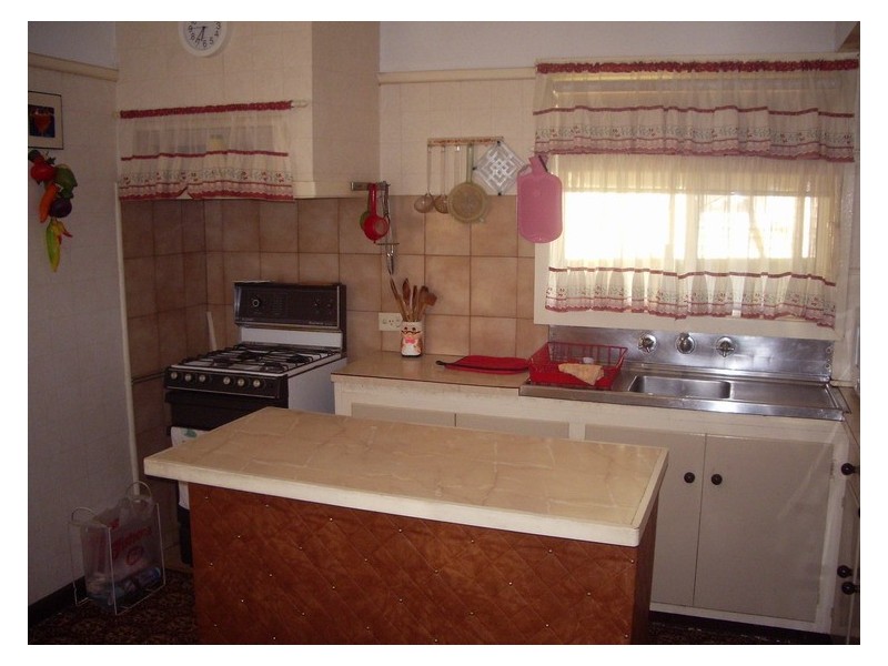 6 Webb Street, Ararat VIC 3377