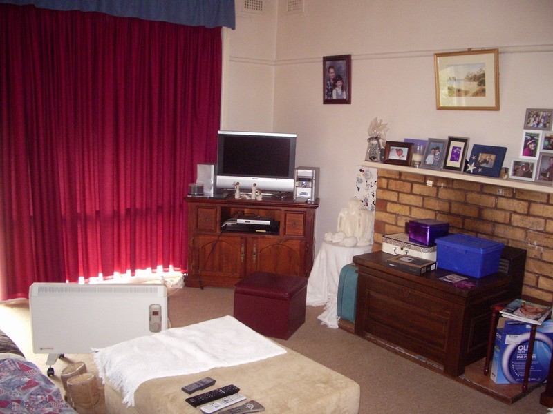 126 Montgomery Street, Lake Bolac VIC 3351