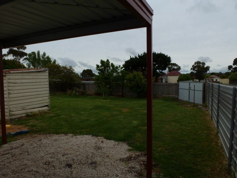 11 Stevens Crescent, Ararat VIC 3377