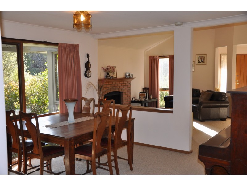 11 Golf Links Road, Ararat VIC 3377