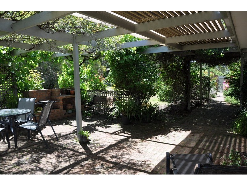 11 Golf Links Road, Ararat VIC 3377