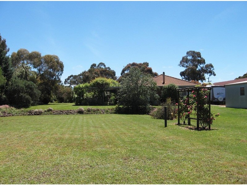 11 Golf Links Road, Ararat VIC 3377