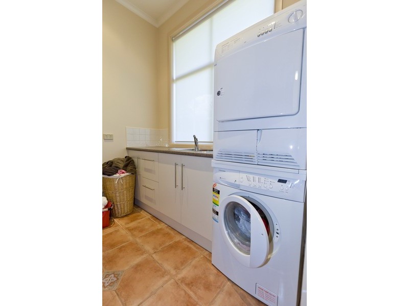 52 Barkly Street West, Ararat VIC 3377