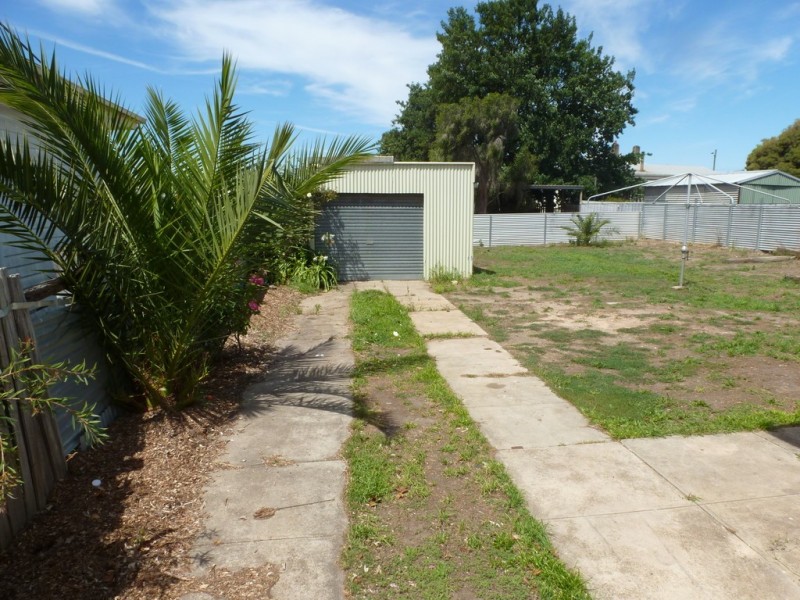 36 Carey Street, Ararat VIC 3377