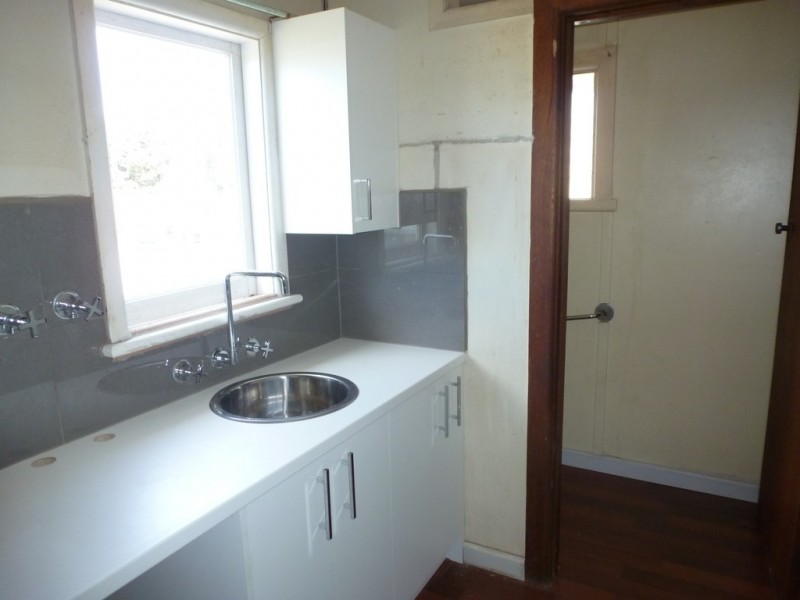 36 Carey Street, Ararat VIC 3377