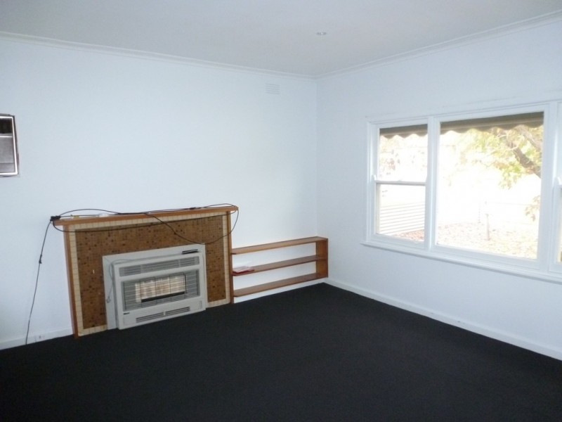 36 Carey Street, Ararat VIC 3377