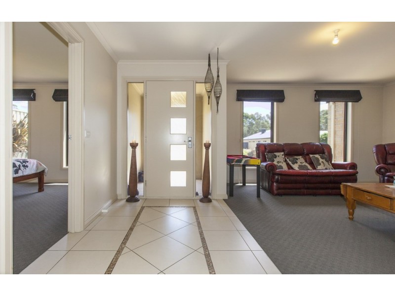 6 Kims Close, Ararat VIC 3377