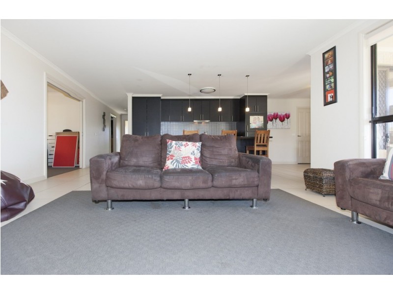 6 Kims Close, Ararat VIC 3377