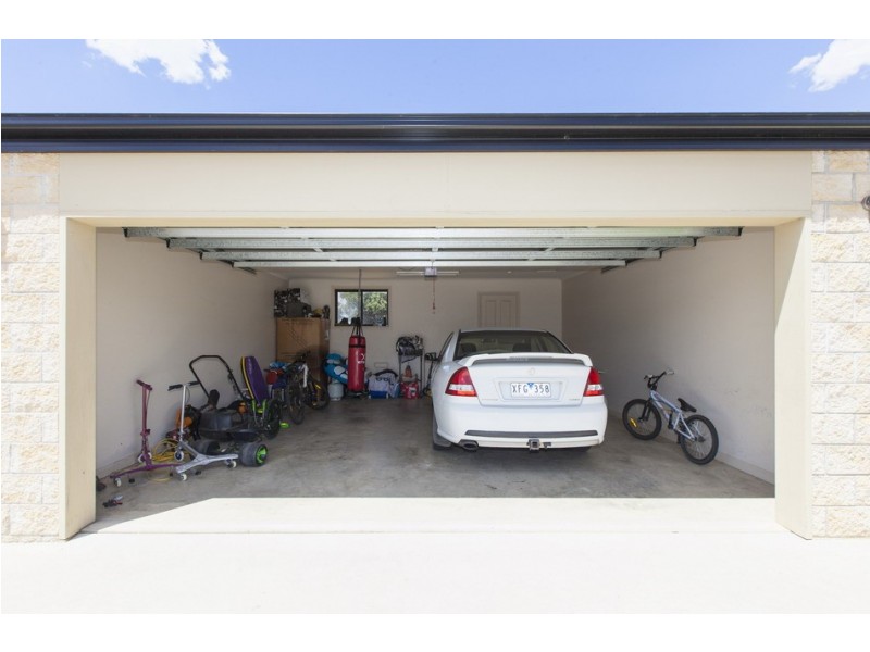 6 Kims Close, Ararat VIC 3377