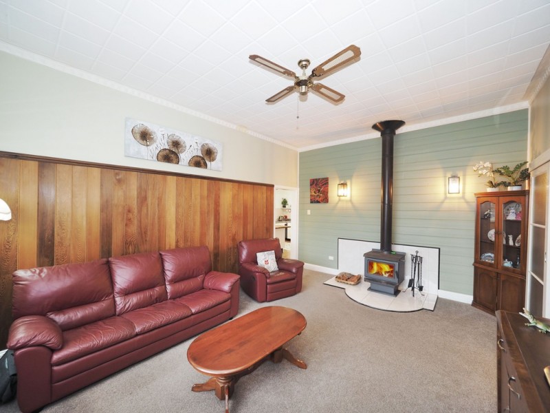 35-37 Memorial Road, Glenthompson VIC 3293