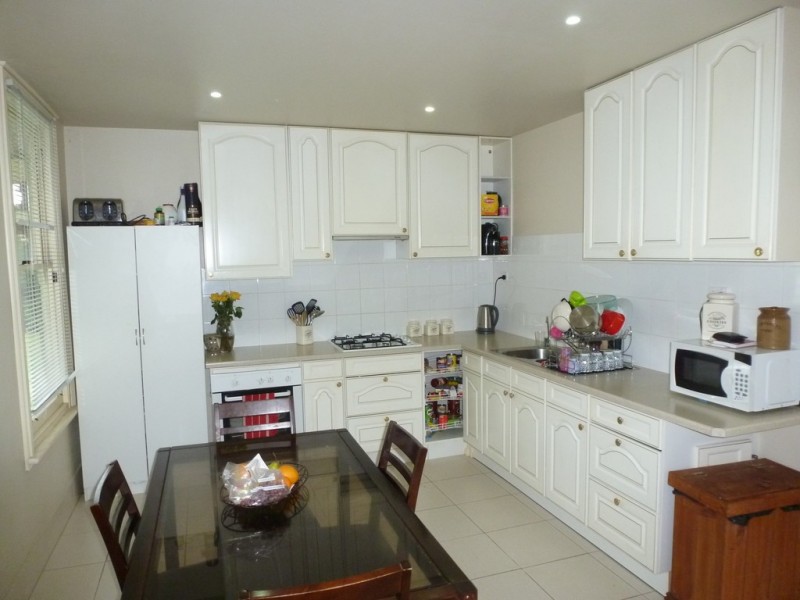 27 Dean Street, Ararat VIC 3377