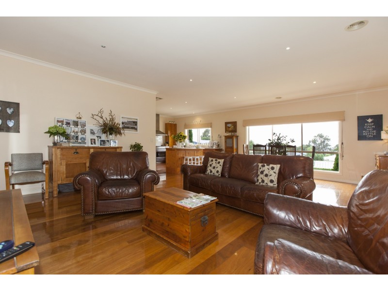 17 Brewster Road, Ararat VIC 3377