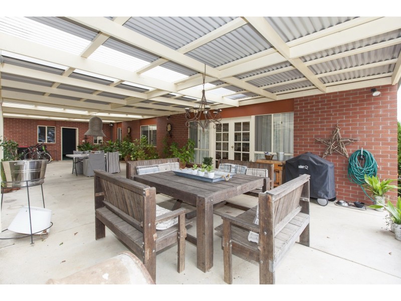 17 Brewster Road, Ararat VIC 3377