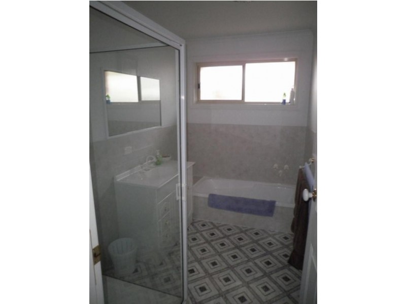 52 Banfield Street, Ararat VIC 3377