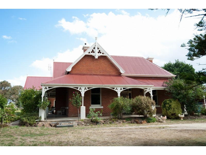 54 Churchill Avenue, Ararat VIC 3377