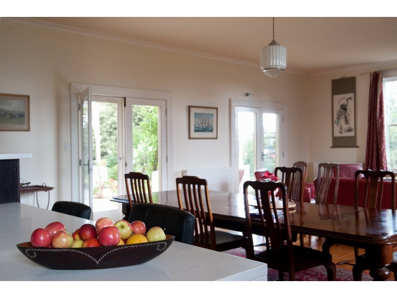 54 Churchill Avenue, Ararat VIC 3377