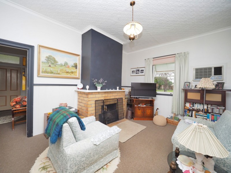 11 Warranooke St, Willaura VIC 3379