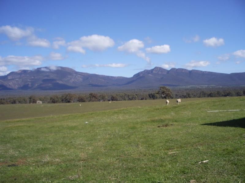 697 Redmans Road, Moyston VIC 3377
