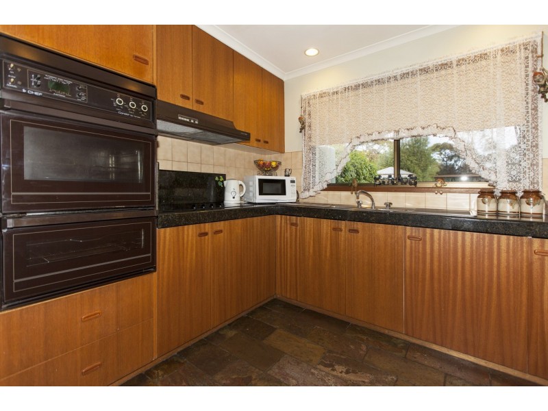 2 Bryant Road, Ararat VIC 3377