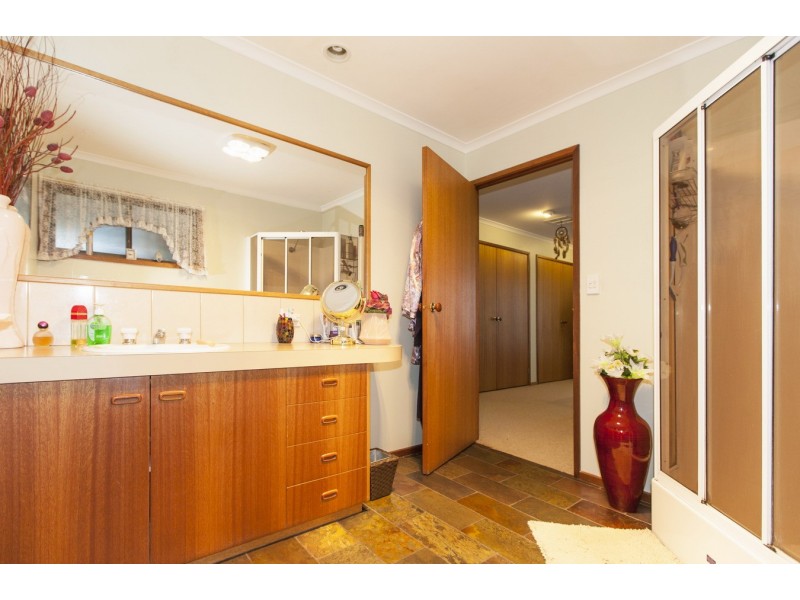 2 Bryant Road, Ararat VIC 3377
