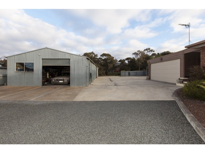 2 Bryant Road, Ararat VIC 3377