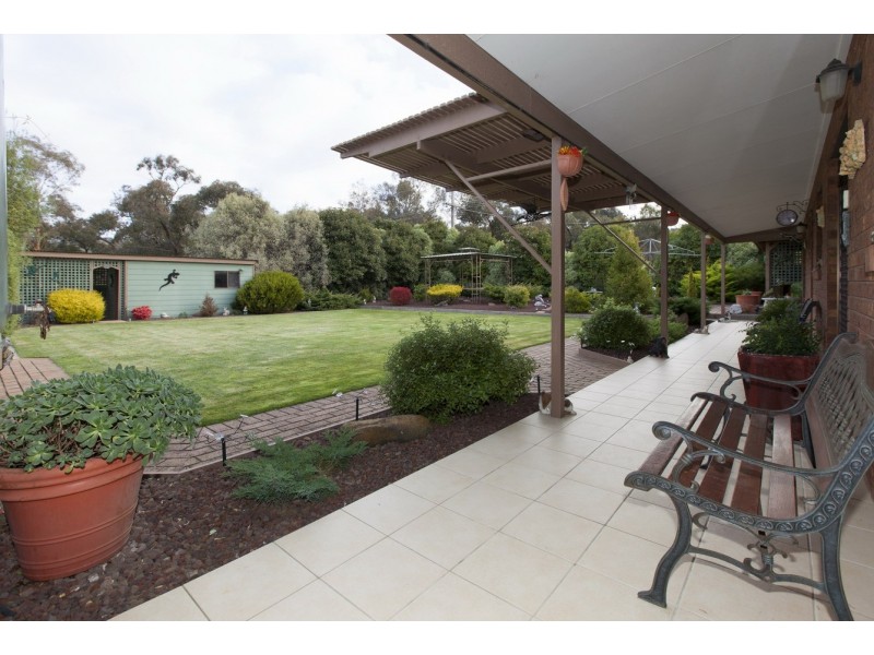 2 Bryant Road, Ararat VIC 3377