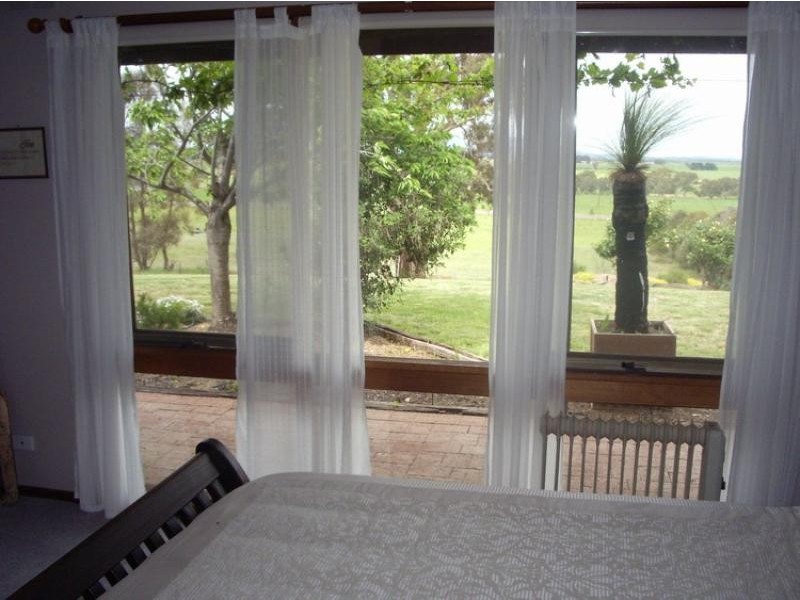 - Mast Road, Ararat VIC 3377