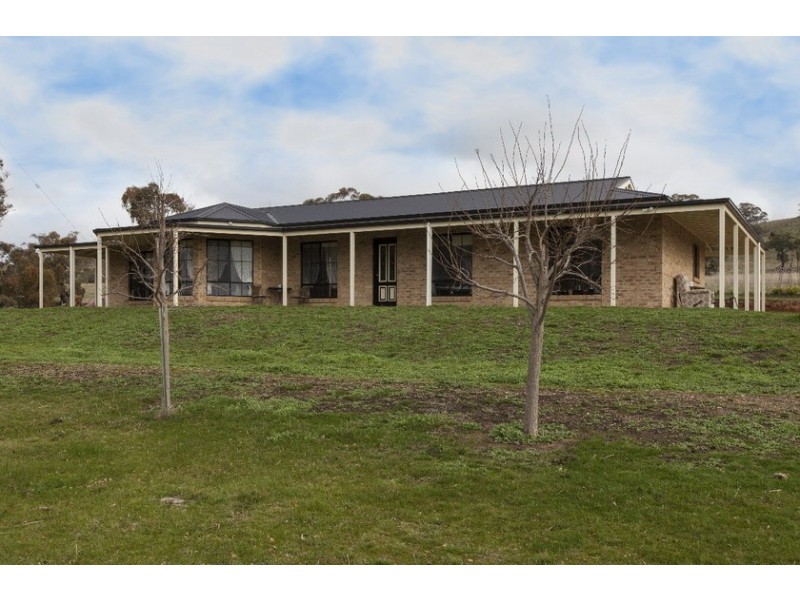 124 Petticoat Gully Road, Armstrong VIC 3377