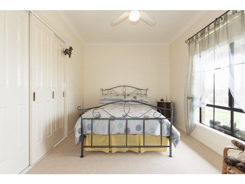 124 Petticoat Gully Road, Armstrong VIC 3377