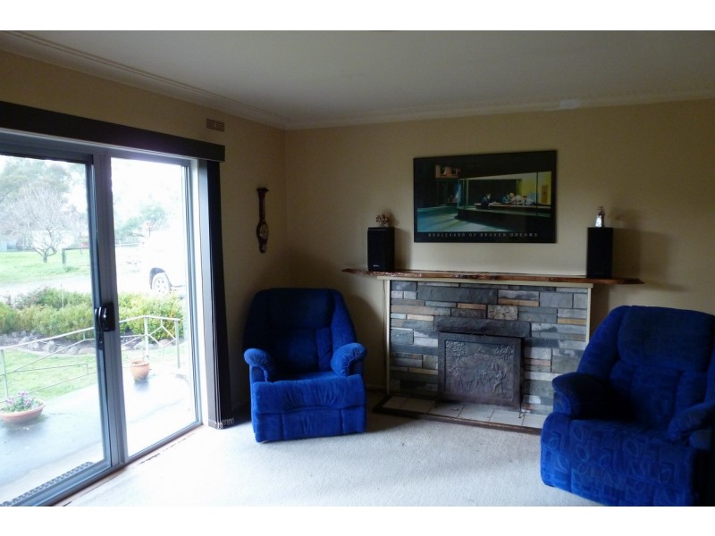 27 Ferguson Road, Ararat VIC 3377