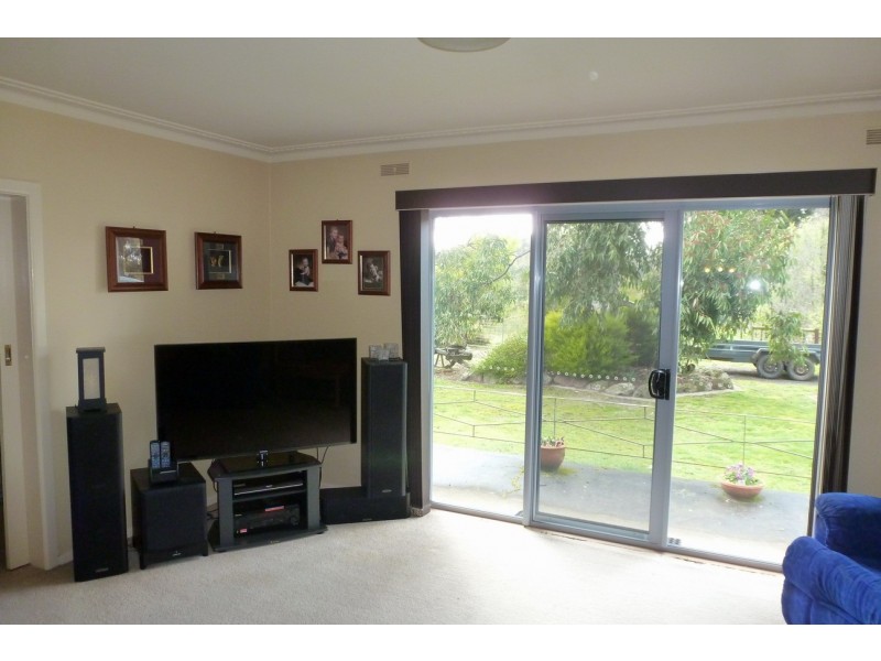 27 Ferguson Road, Ararat VIC 3377