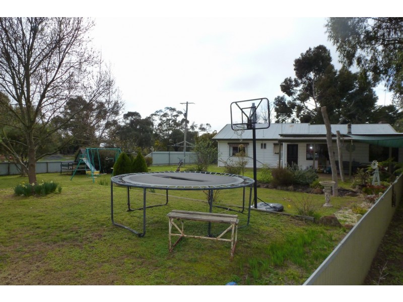 27 Ferguson Road, Ararat VIC 3377
