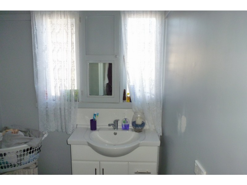 6 Churchill Avenue, Ararat VIC 3377