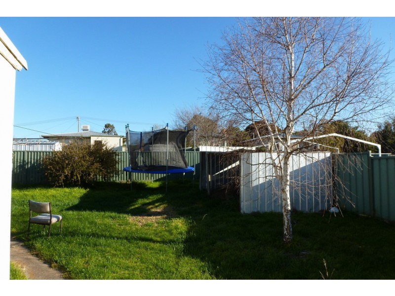 6 Churchill Avenue, Ararat VIC 3377