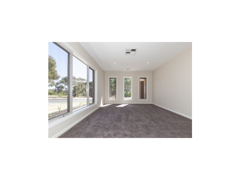 83 Banfield St, Ararat VIC 3377