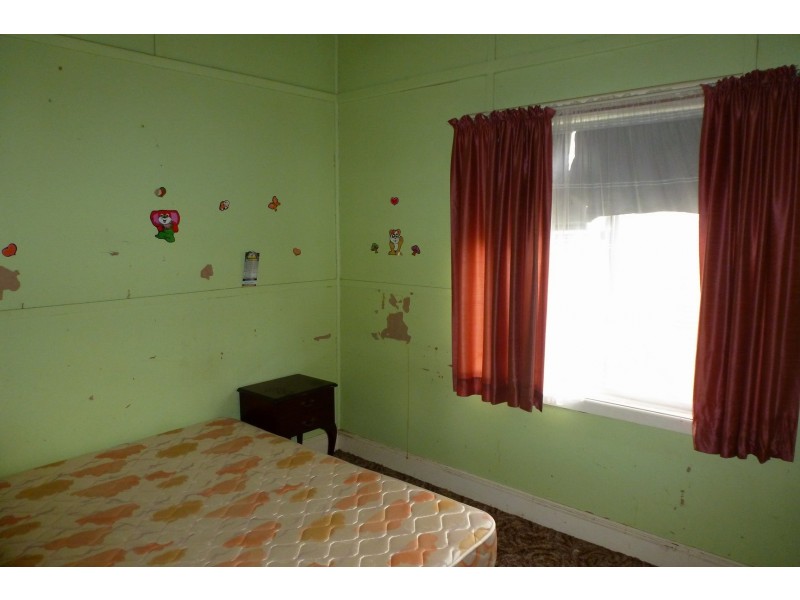 12 McLellan Street, Ararat VIC 3377